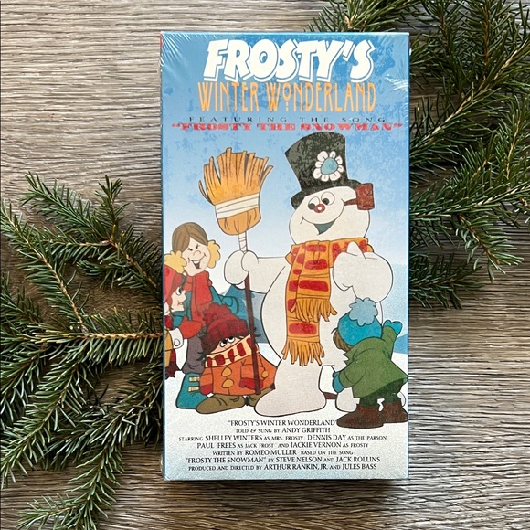 Warner Bros. Other - VINTAGE Frosty’s Winter Wonderland animated 1970’s classic VHS from 90’s
